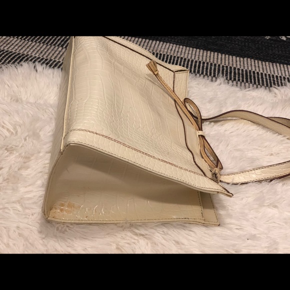 Liz Claiborne purse - Picture 6 of 8